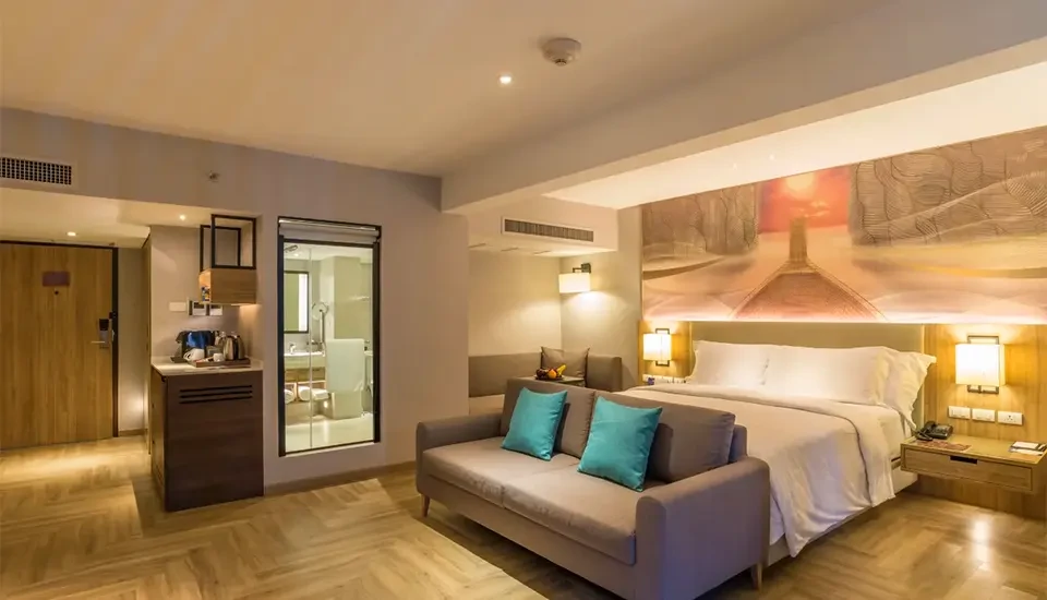 هتل هالیدی این ریزورت کرابی